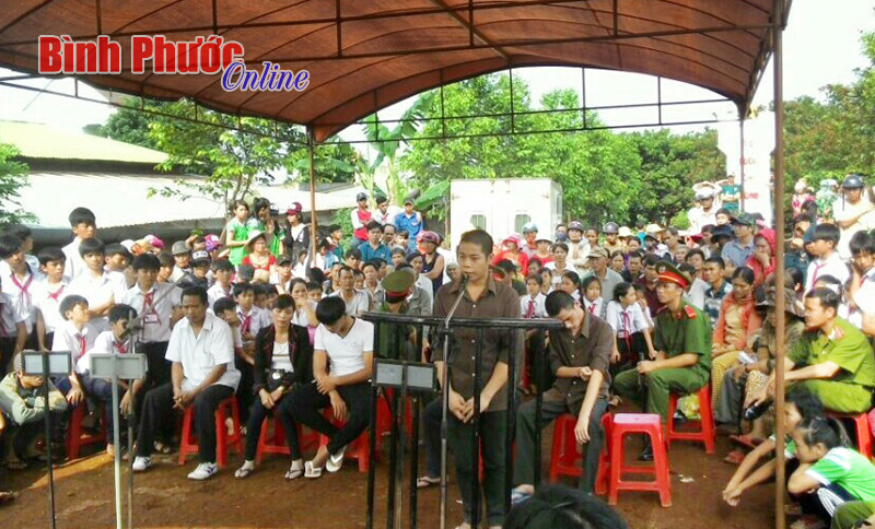 Ngựa vẫn quen đường cũ