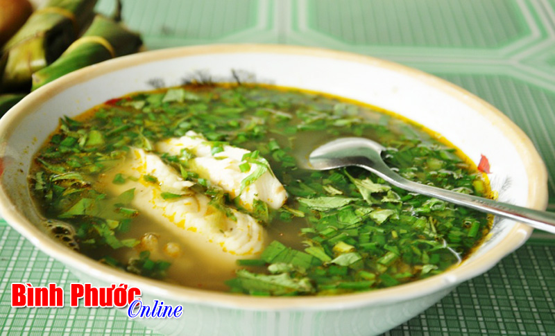 B&aacute;nh canh c&aacute; l&oacute;c - hương vị cố đ&ocirc; tr&ecirc;n đất Đồng Xo&agrave;i