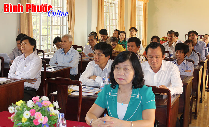 C&acirc;u lạc bộ Tr&iacute; thức tỉnh sơ kết hoạt động 6 th&aacute;ng đầu năm