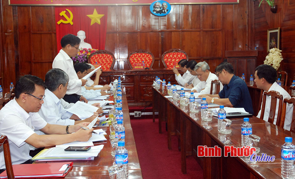 Tiểu ban văn kiện đề xuất chỉnh sửa chủ đề Đại hội Đảng bộ tỉnh lần thứ X