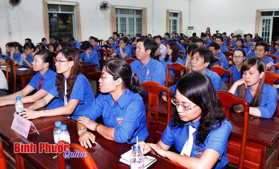 Cần b&igrave;nh đẳng, kh&aacute;ch quan trong đ&aacute;nh gi&aacute; c&aacute;n bộ