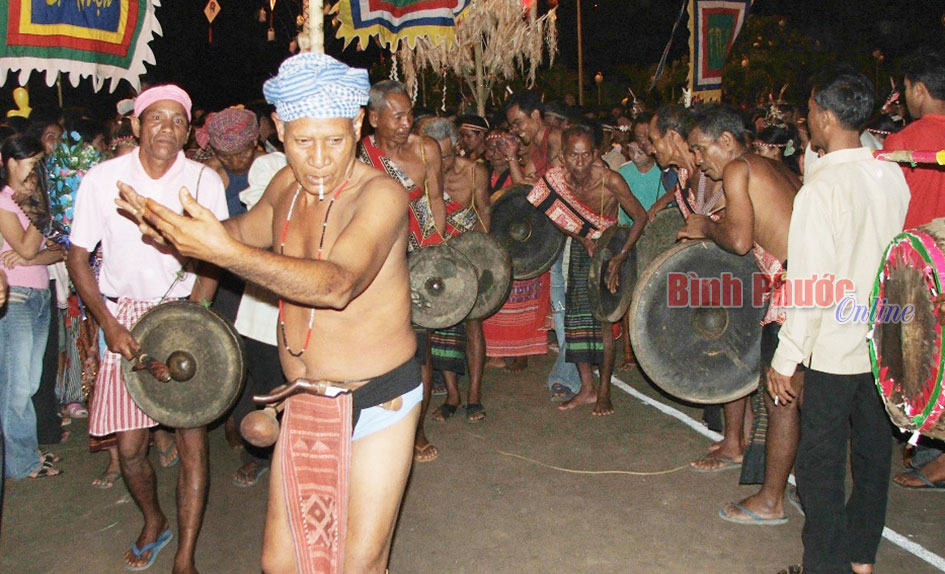 B&ugrave; Gia Mập bảo tồn v&agrave; ph&aacute;t huy gi&aacute; trị văn h&oacute;a DTTS