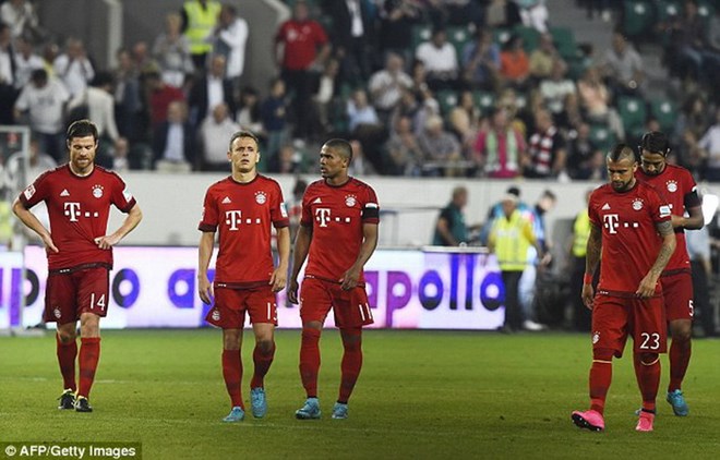 Bendtner lập công, Bayern năm thứ 3 liên tiếp lỡ siêu cúp Đức