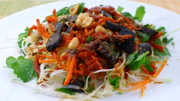 Bò khô trong vô số món ăn vặt "chất lừ"