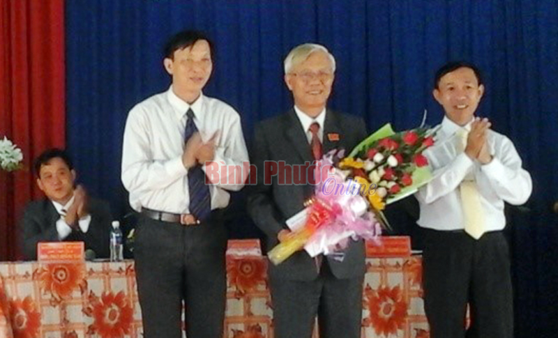 Bầu bổ sung Chủ tịch, Ph&oacute; chủ tịch UBND x&atilde; Tiến Th&agrave;nh