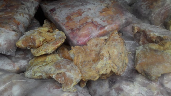 Phát hiện 5 tấn thịt gà quá đát chuẩn bị ra chợ