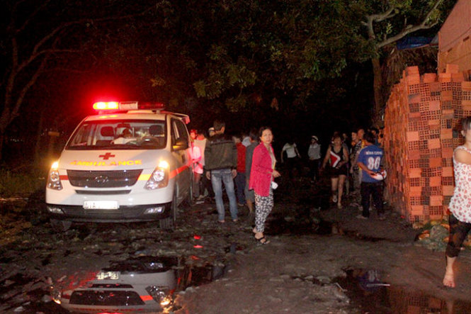 Bàng hoàng thấy xác con gái 4 tuổi trong hố nước rừng tràm