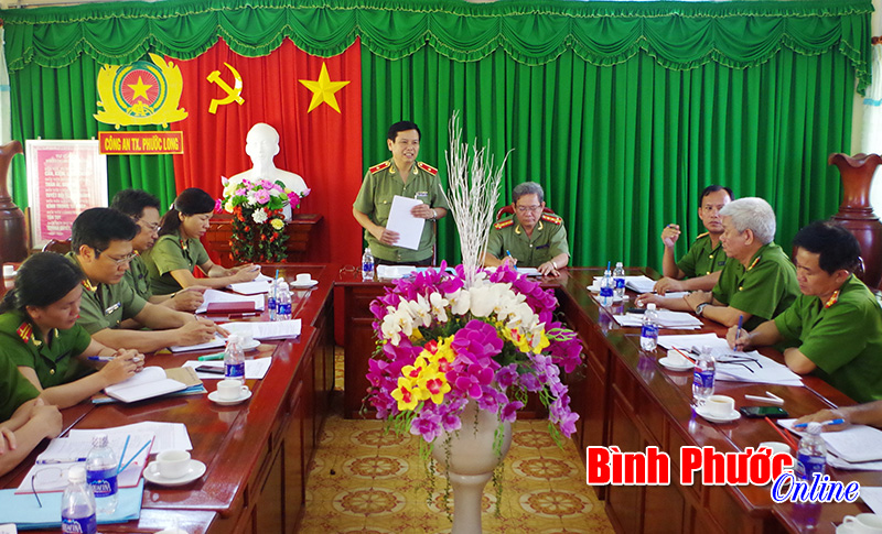 Bộ C&ocirc;ng an ki&ecirc;̉m tra vi&ecirc;̣c thực hi&ecirc;̣n Nghị quy&ecirc;́t 63 của Qu&ocirc;́c h&ocirc;̣i tại C&ocirc;ng an Bình Phước