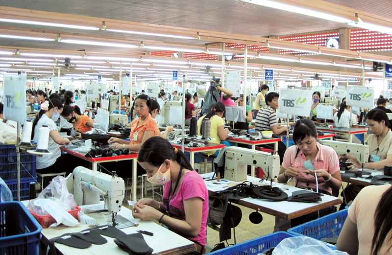 Th&ocirc;ng qua đề &aacute;n ph&aacute;t triển quan hệ lao động tr&ecirc;n địa b&agrave;n tỉnh giai đoạn 2015-2020