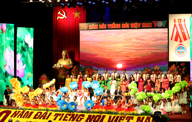 Xứng đ&aacute;ng với vinh dự &ldquo;Đ&acirc;y l&agrave; Tiếng n&oacute;i Việt Nam&rdquo;