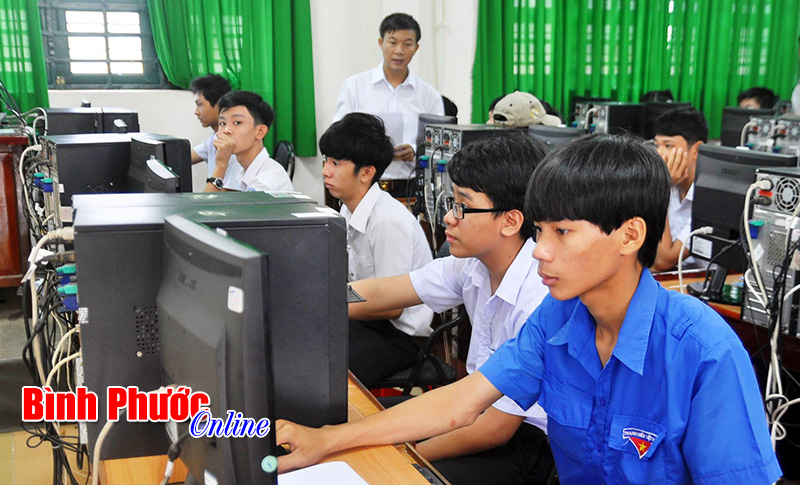 Đoàn khối Cơ quan dân chính đảng nhất toàn đoàn hội thi “Tin học trẻ”