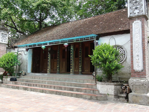 Ng&ocirc;i ch&ugrave;a Đồng Kỵ nu&ocirc;i giấu c&aacute;n bộ c&aacute;ch mạng