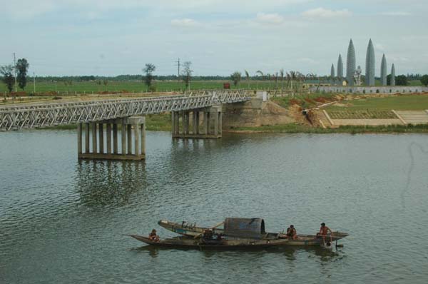 Phim tài liệu: Một dòng sông - một con đường - Tập 1