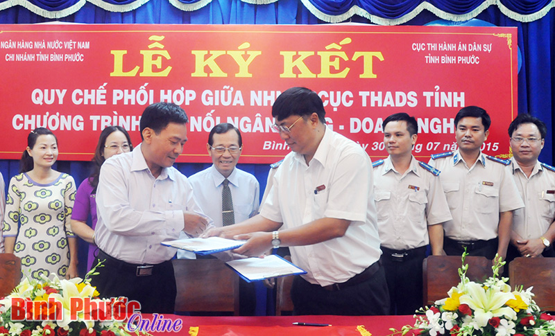 Gỡ kh&oacute; trong thi h&agrave;nh &aacute;n d&acirc;n sự ở lĩnh vực ng&acirc;n h&agrave;ng