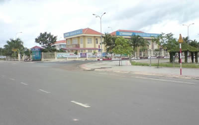 Đo&agrave;n c&ocirc;ng t&aacute;c của Ban D&acirc;n vận Trung ương khảo s&aacute;t tại Đồng Ph&uacute;