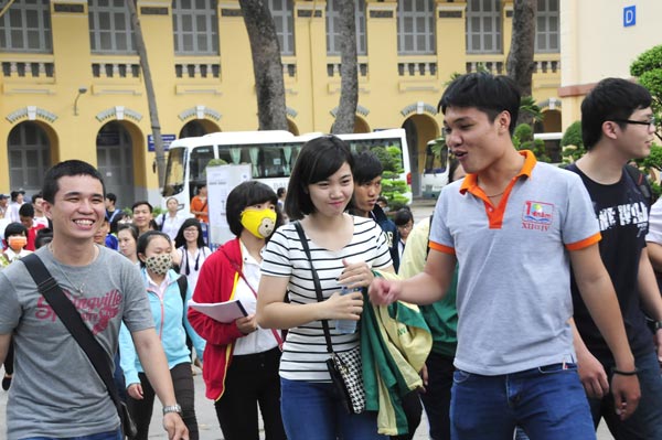 Xét tuyển ĐH-CĐ 2015: Phổ điểm không giúp nhiều cho thí sinh? 