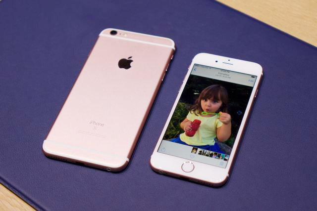 iPhone 6S chưa ra, "xách tay" chào giá gấp đôi