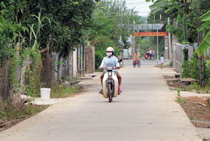 Nhân dân Lộc Ninh góp trên 8,1 tỷ đồng làm đường giao thông nông thôn