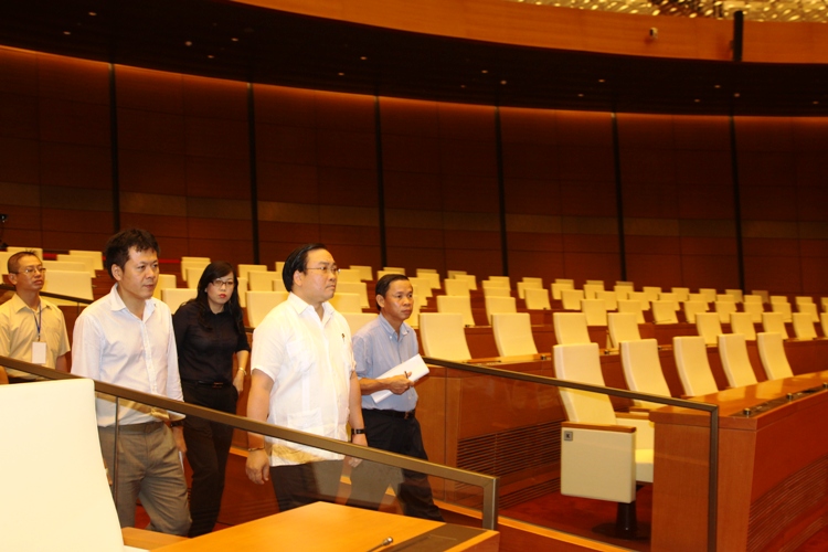 Ch&iacute;nh thức b&agrave;n giao Nh&agrave; Quốc hội trong th&aacute;ng 9-2015