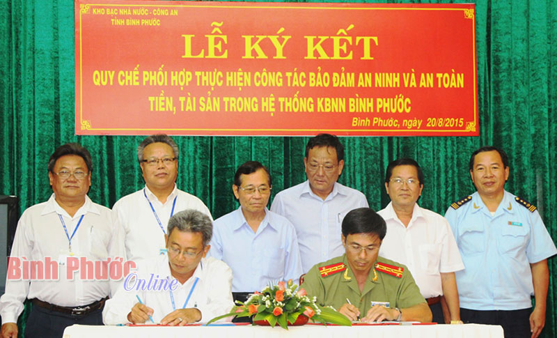K&yacute; kết quy chế phối hợp giữa Kho bạc Nh&agrave; nước v&agrave; C&ocirc;ng an tỉnh