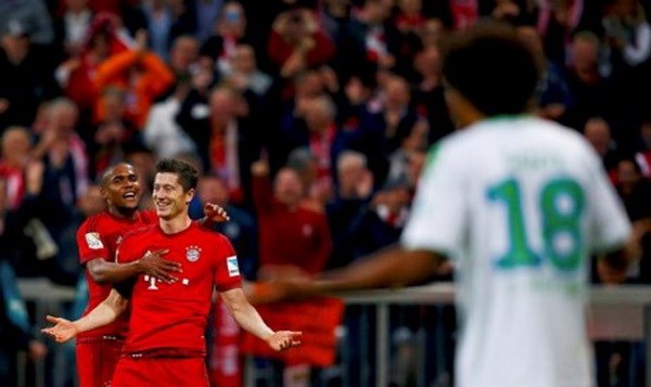 Lewandowski lập kỷ lục ghi 5 bàn thắng chỉ trong vòng 9 phút