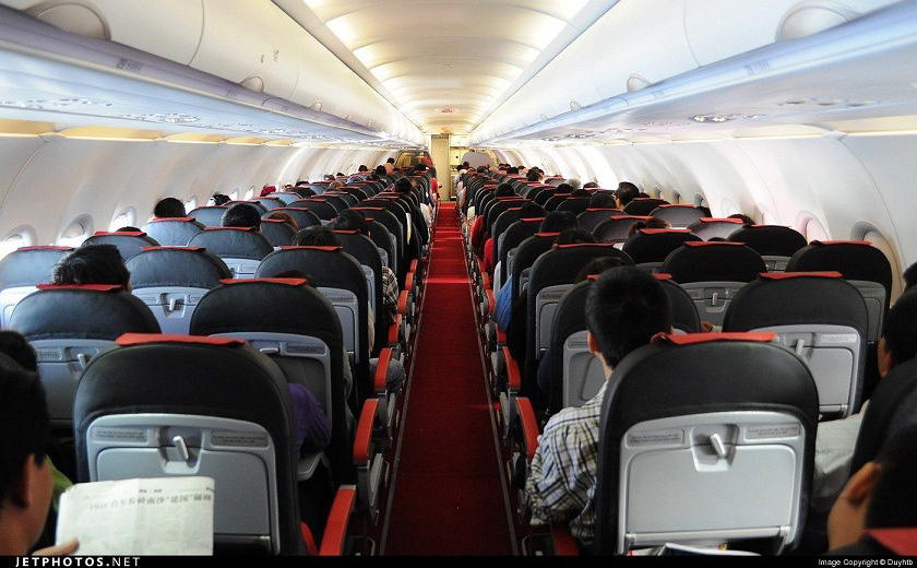 Sốc... khi lần đầu đi máy bay!