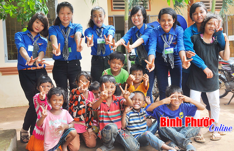 Mùa hè xanh tình nguyện ở Lộc Hòa