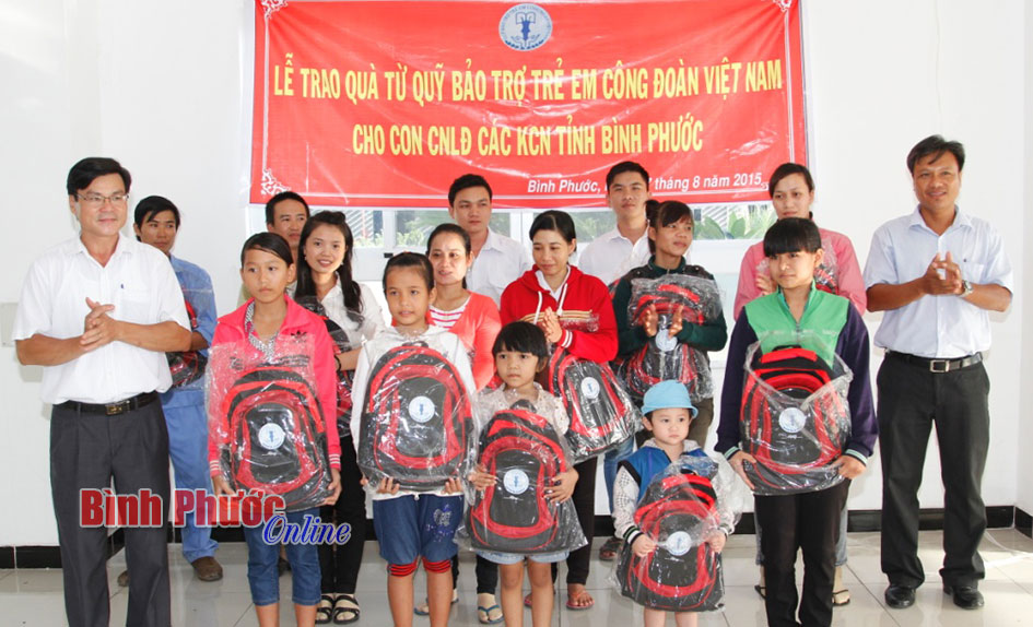 Đại hội c&ocirc;ng đo&agrave;n lần thứ nhất C&ocirc;ng ty Nantong