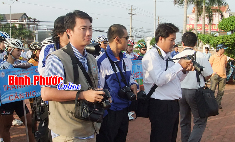 Nỗi niềm b&aacute;o ch&iacute; địa phương