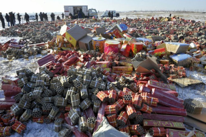 Trung Quốc: Nổ kho chứa pháo hoa, 15 người chết