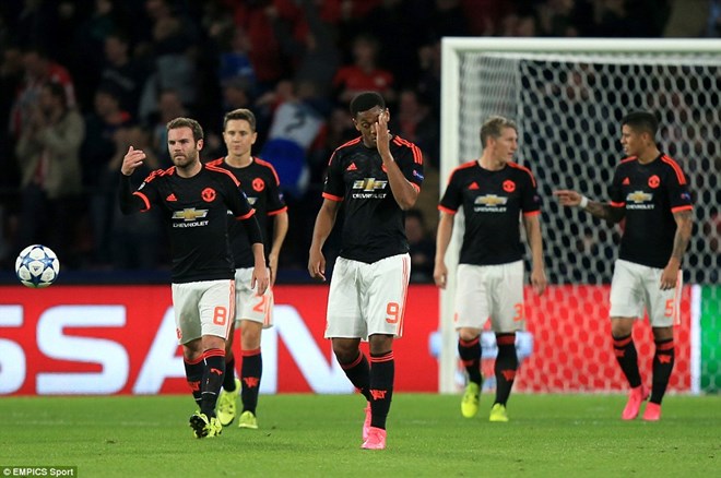 Champions League: M.U thua ngược PSV, Real Madrid đại thắng