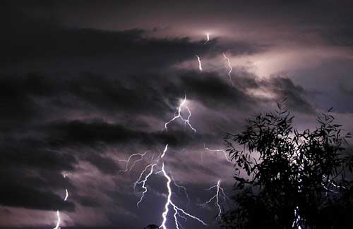 Thêm một vụ sét đánh chết người