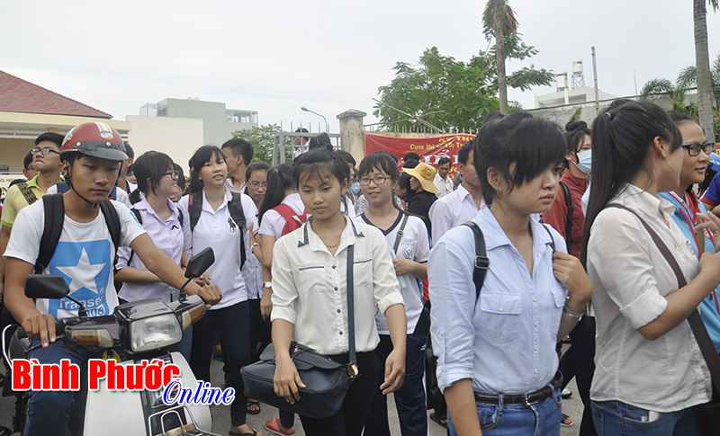 Đề dễ nhưng khó vào đại học…