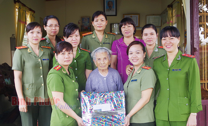 C&aacute;c hoạt động thiết thực kỷ niệm 68 năm ng&agrave;y Thương binh - Liệt sĩ