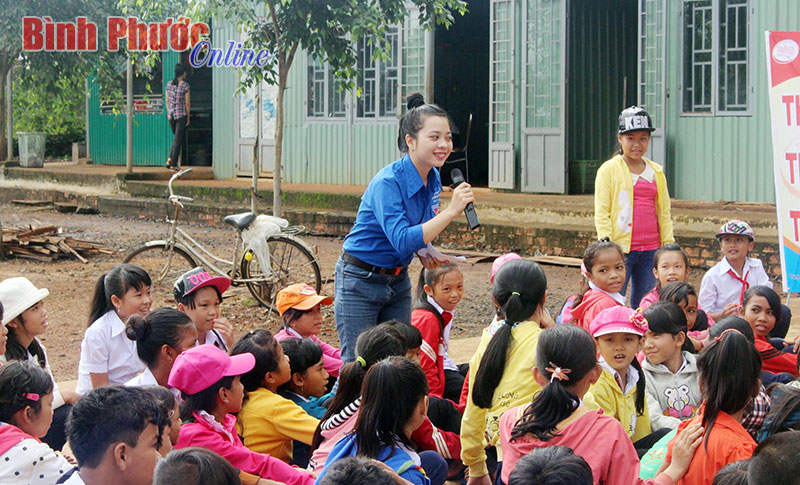 Ngày h&ocirc;̣i tuy&ecirc;n truy&ecirc;̀n kỷ ni&ecirc;̣m 70 năm Ng&agrave;y th&agrave;nh lập lực lượng CAND