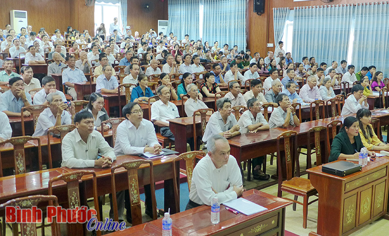 Thị ủy Đồng Xo&agrave;i th&ocirc;ng tin thời sự lần thứ 5/2015