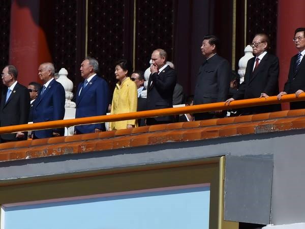 Chủ tịch nước tham dự Lễ kỷ niệm 70 năm chiến thắng ph&aacute;tx&iacute;t