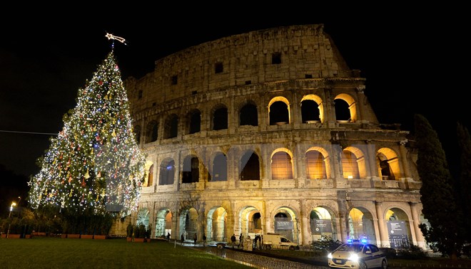 Italy chi 20 triệu USD phục dựng v&otilde; đ&agrave;i đấu trường Colosseum