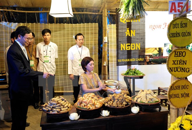 Cuộc so tài của các đầu bếp tại Liên hoan ẩm thực Bắc Trung Bộ