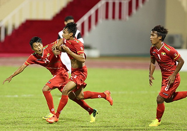 Đối thủ chính của đội tuyển U19 Việt Nam thua sốc U19 Campuchia