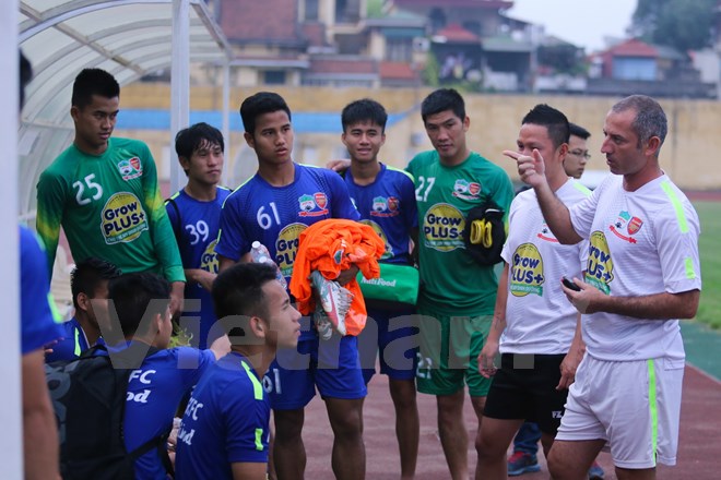 Tài năng trẻ Hoàng Anh Gia Lai không đủ trình độ chơi ở giải Lào