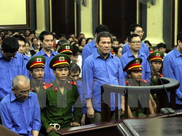 Điều tra, x&eacute;t xử h&agrave;ng chục vụ &aacute;n li&ecirc;n quan đến tham nhũng