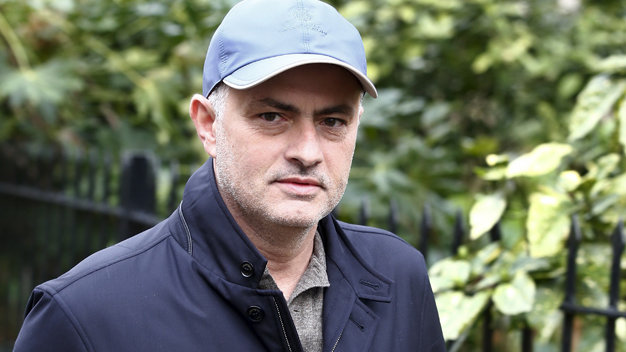 Người đại diện bác tin Mourinho làm HLV đội M.U