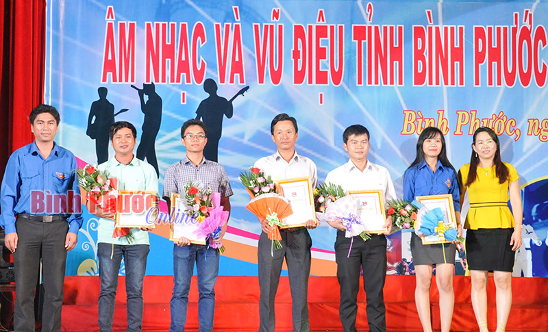 S&ocirc;i động hội thi &acirc;m nhạc v&agrave; vũ đạo tỉnh B&igrave;nh Phước lần thứ V