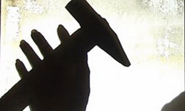 Bắt giữ đối tượng d&ugrave;ng b&uacute;a đ&aacute;nh v&agrave;o đầu t&agrave;i xế để cướp &ocirc;t&ocirc;