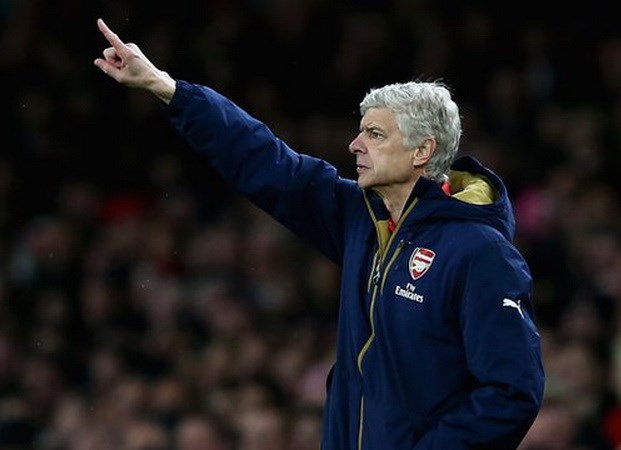 HLV Arsene Wenger ngỡ ngàng khi Arsenal giành được ngôi đầu