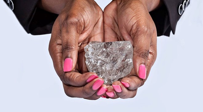 Phát hiện viên kim cương lớn nhất thế giới trong 100 năm qua