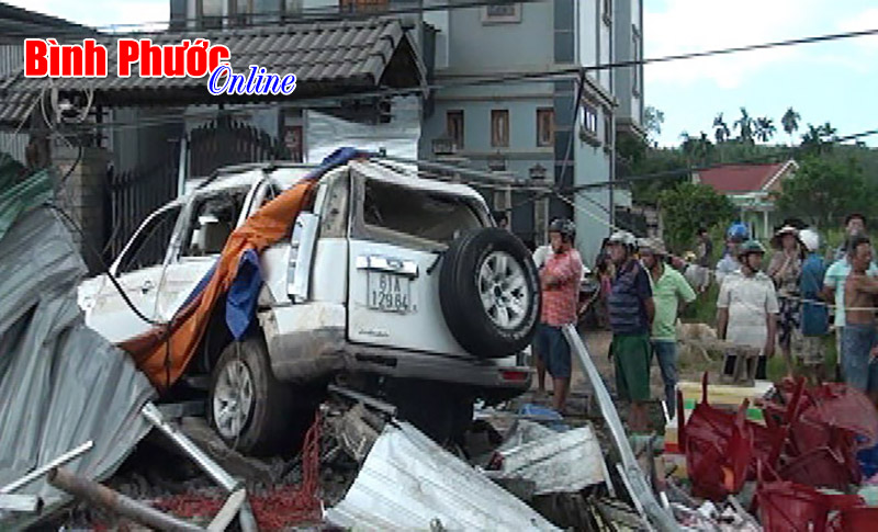 Tai nạn giao th&ocirc;ng tr&ecirc;n quốc lộ 14 l&agrave;m 3 người chết