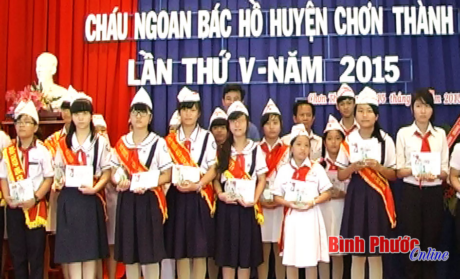 Chơn Thành: 75 thiếu nhi được tuyên dương “Cháu ngoan Bác Hồ”