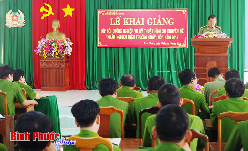 C&ocirc;ng an tỉnh: Khai giảng lớp bồi dưỡng nghiệp vụ kh&aacute;m nghiệm hiện trường ch&aacute;y, nổ